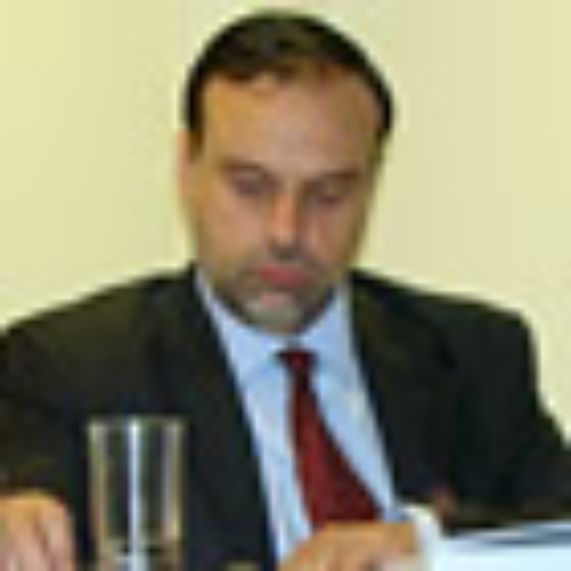 Profesor Enrique Navarro, director del Departamento de Derecho Público.
